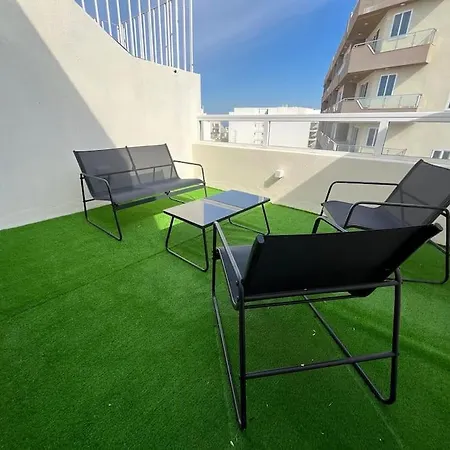 Penthouse St Paul's Bay Lägenhet